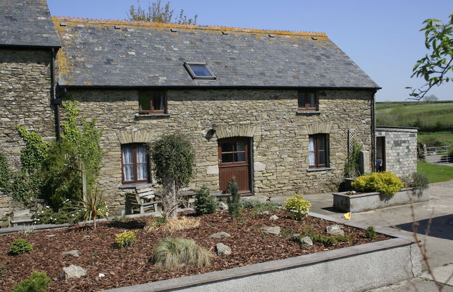 Polean Farm Cottages - Photo 75