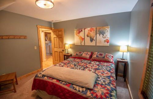 Blue Ridge Mountain Retreat - 30 acres to explore & VIEWS, Sleeps 15 - Foto 11