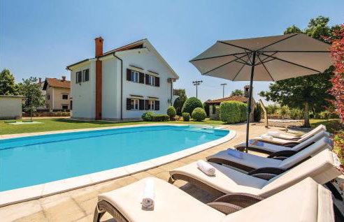 Cozy Home In Viskovo With Wifi - Photo 20