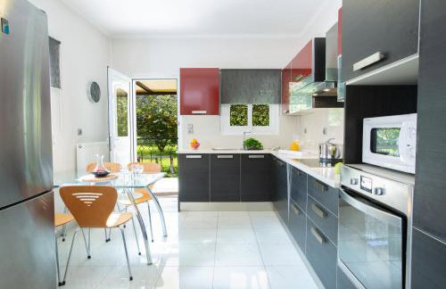 Red Villa - Photo 29