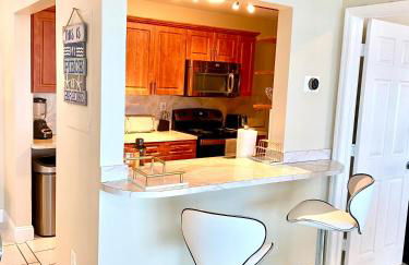 Castle Beach Resort Condo - Panoramic Large Penthouse or Deluxe 1 BR Direct Ocean View and beach access- Updated-Free parking- - Photo 29