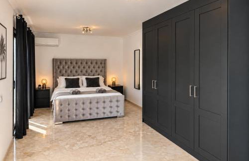 Large Villa in Maspalomas with Huge Private Pool, Jacuzzi & Gym - Foto 4