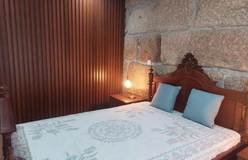 Casa Mucha - Rés do Chão e Andar - Photo 1