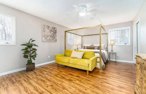 Epic Indoor Pool w/slide & hot tub close to beach - Foto 20