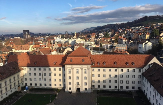 Completely Renovated Apartment Near the Train Station and the Center - Foto 27