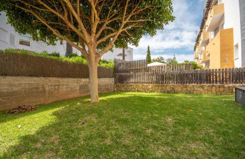 Apartment, front line beach, in Las Arenas, Bahía de Marbella - Photo 65