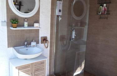 Sol's Place - Photo 12