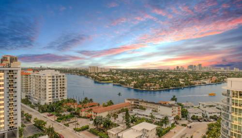 Luxury Corner 1 BR W Residence with Fantastic Intercoastal Views, Pool & Hot tub - Foto 3