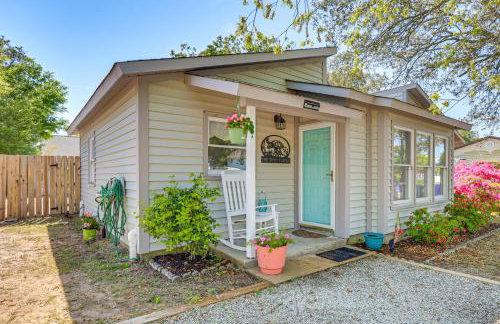 Oak Island Home w/ Fenced Yard, Walk to Long Beach - Foto 25