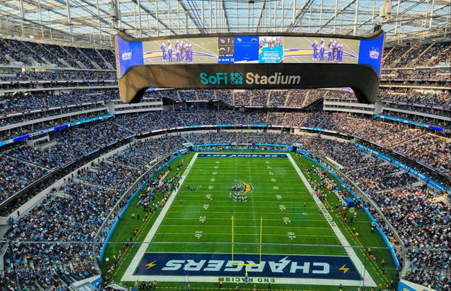 Los Angeles NFL Tickets: Rams or Chargers Game - Foto 3