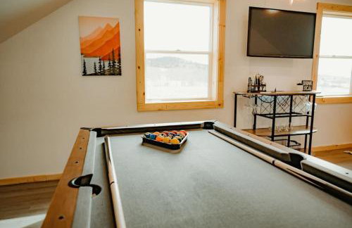 New Cabin Pet Friendly With A Game Room And King Beds - Foto 4