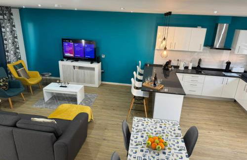 E - Beautiful 2 bedroom Terraced Home - Foto 31