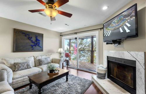 Family Lakefront Oasis - Picture Perfect Retreat - Foto 16