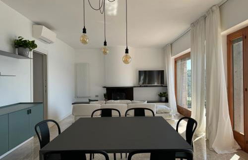 Modern and Elegant apartment with a spacious sea view terrace overlooking Palmaria Island Bright designer interiors Fully equipped Up to 6 guests Private parking Aircon All the comforts for a perfect stay - Foto 43