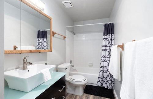 Spacious Pet Friendly Retreat - Foto 9