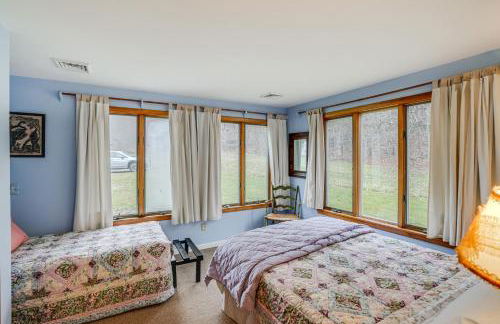 Hawley Home with Deck 4 Mi to Berkshire East Resort - Foto 12