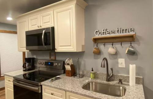 STUNNING RENOVATED 4BR House - Foto 6