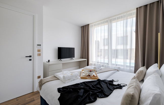 The Palms Resort - Photo 4