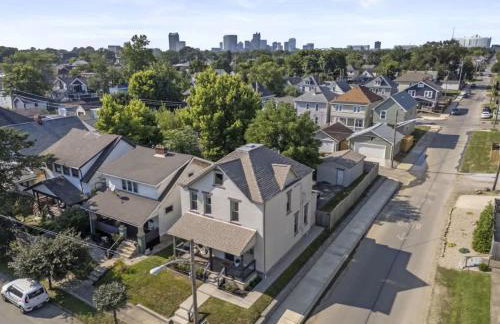 Hanford House w Hot Tub,Sauna,Bar - Photo 47