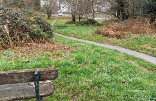 Lovely Stable mews in hidden location - Photo 22