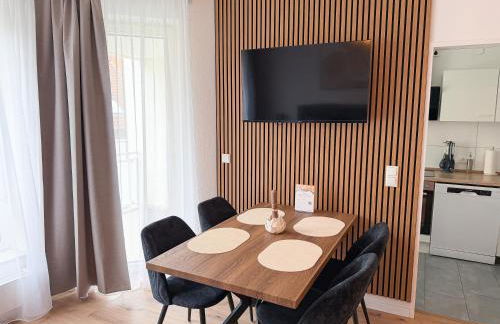 MOIN Apartments - Studio mit Balkon & Parkplatz, Wifi und TV - Foto 15