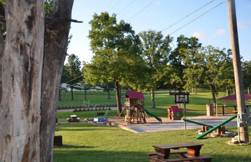 Ole Hickory w/Firepit HotTub - Foto 35