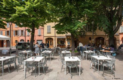 ROSSENA HOME tranquillo appartamento, con giardino, vicino al centro ed all'Ospedale Santa Maria Nuova SMN - Foto 79