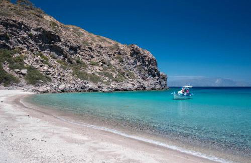 My Old Stone House in a 2 000 sqm private garden with Fab Glamping Tent - Photo 24