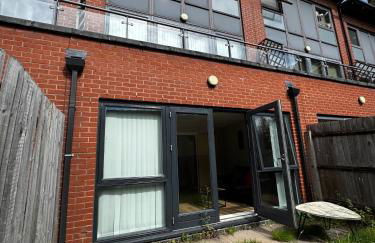 Modern 3-Bed Townhouse & Balcony - Foto 12