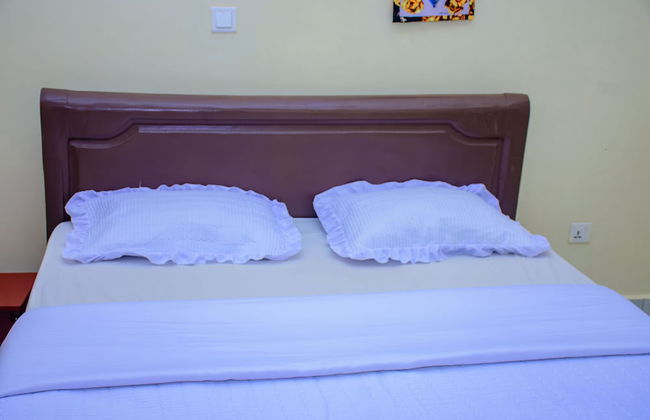 6 Bed - 4 Bath - Sleeps 12 - Garden - Parking - Foto 3