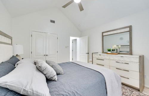 Fenced Yard Home Near Hospitals in Edinburg! - Photo 22