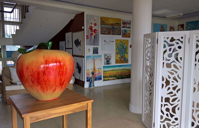 Kernow Charters Towers - Photo 2