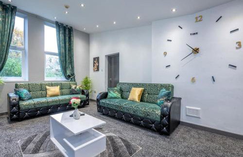 *F4GH for your most relaxed & Cosy stay + Free Parking + Free Fast WiFi * - Foto 1