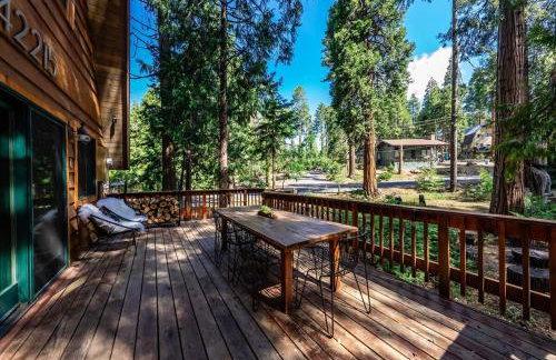 HB Hideaway Boho Treehouse Vibes in the Pines - Foto 50