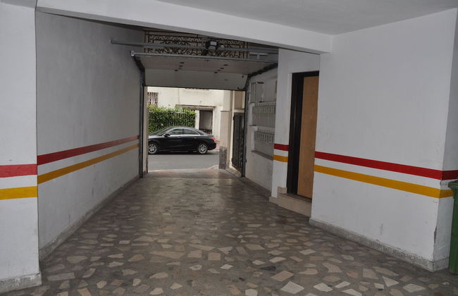 Val Fleuri Apartment With Balcony, Casablanca - Photo 25