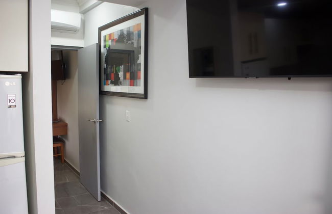 Remarkable 1-bed Apartment in Noord - Foto 5