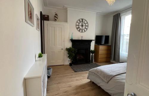 2 Bedroom flat 10 min walk to tube - Foto 4