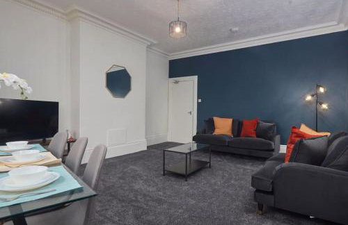 Large 4 bedroom flat close to city, street parking - Foto 25