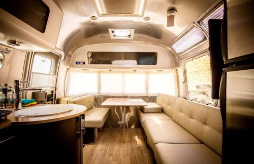 Pristine Airstream Nestled on a Beautiful Ranch in Southern California - Foto 34