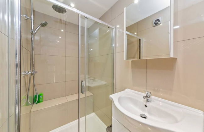 Large 5BR Home in Bedford Ideal for big Groups - Foto 28