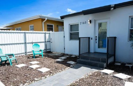 Central Getaway in Little Havana Near Airport, Wynwood, Calle 8 Brickell, Coral Gables and more , Fenced parking - Foto 30