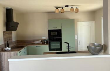 Vacation home with a private pool in Puyméras - Foto 4