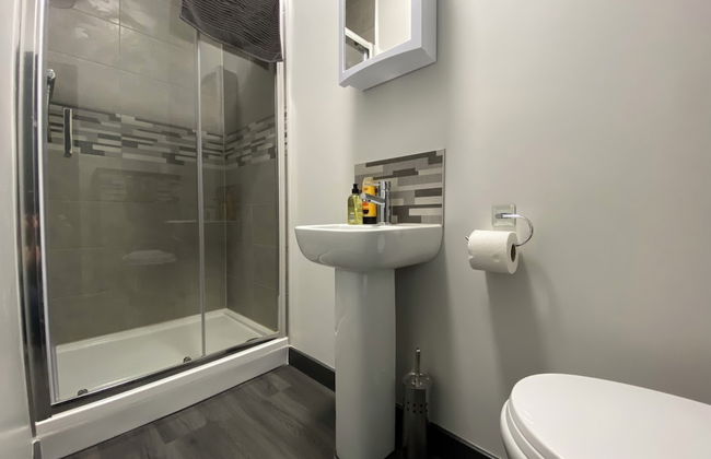 StayCrewe Apartments - Photo 34