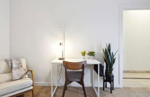 2BR Executive Downtown Apartment - Photo 60