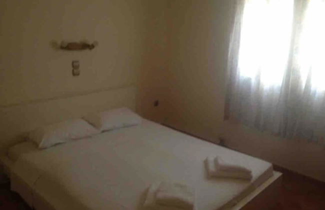 Beautiful 2 Bedroom Apartment in Skala Sleeps 5 - Photo 3