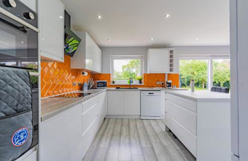 Jodi's Bungalow - Garden and Parking - Foto 38