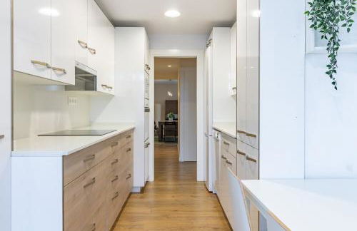 AH Full&Roomy Auditorio de Oviedo VUT6502AS - Foto 14