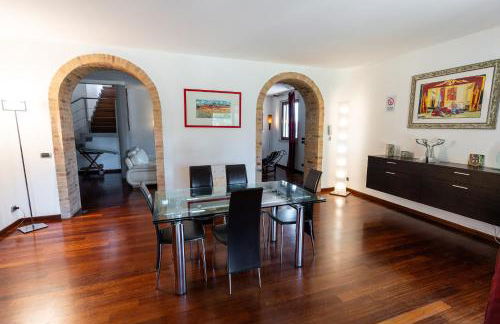 Villa Dolce Vita - Vista Colline, Jacuzzi, 3Suites & 5min dal mare - Foto 17