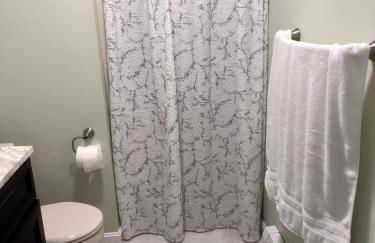 Tranquil NH Lakehouse Escape - Foto 15