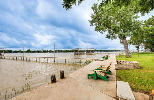 Private Dock and Deck Eagle Mountain Lake Retreat! - Photo 28